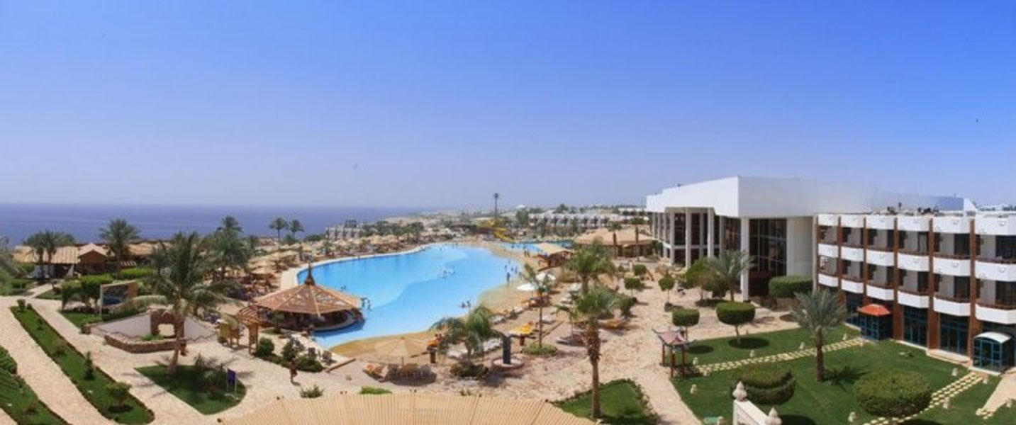 Pyramisa beach resort sharm. Египет отель Пирамиса Шарм-Эль-Шейх. Египет дессоле Пирамиса Шарм-Эль-Шейх. Дессоле Шарм-Эль-Шейх 5. Дессоле Пирамиса Шарм-Эль-Шейх Резорт 5.